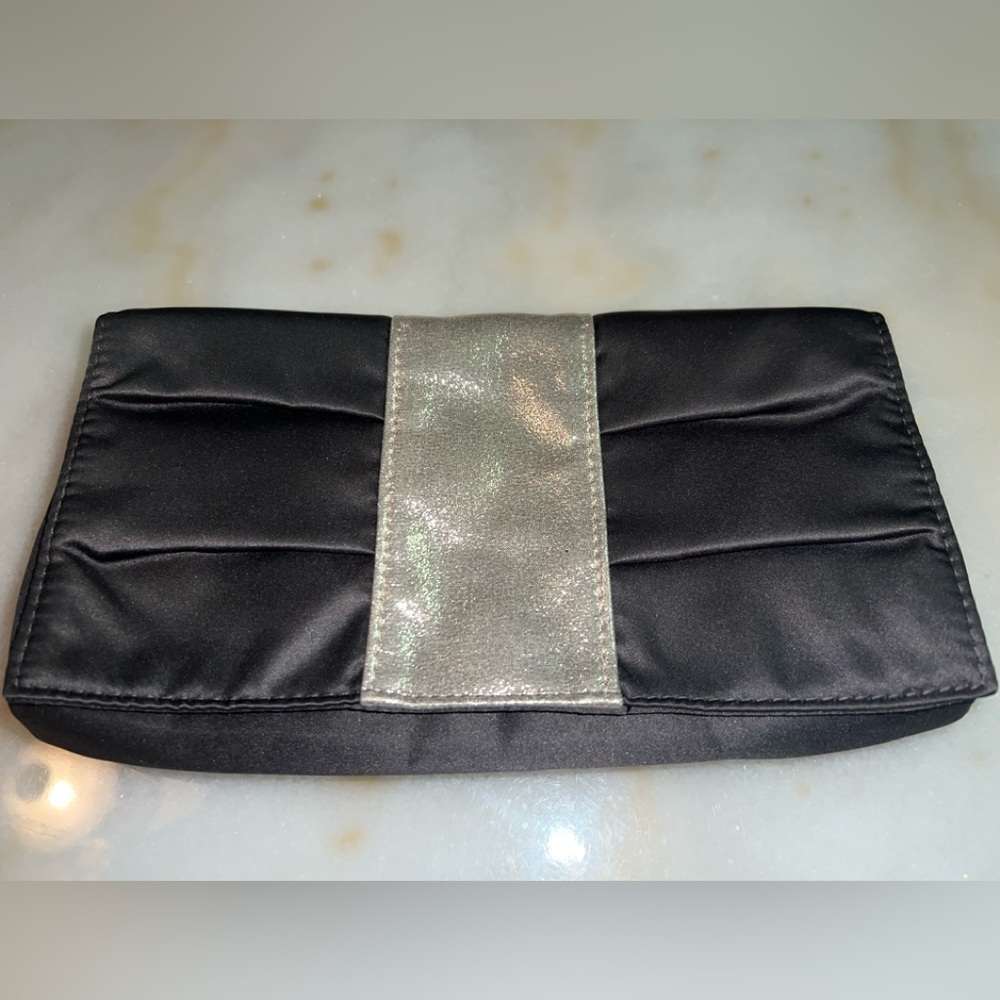 Brand New RARE! Suqqu Evening Bag Clutch